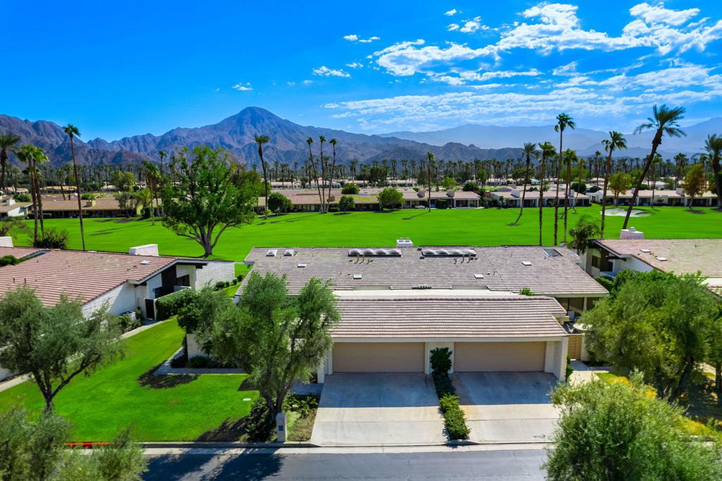 75593 Desert Horizons Drive