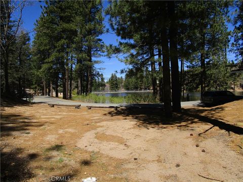 Photo of 0 Green Valley Lake Dr., Green Valley Lake, CA 92352 (MLS # IV26076330)