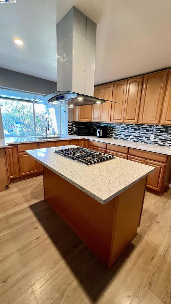 WASHINGTON MANOR - Residential