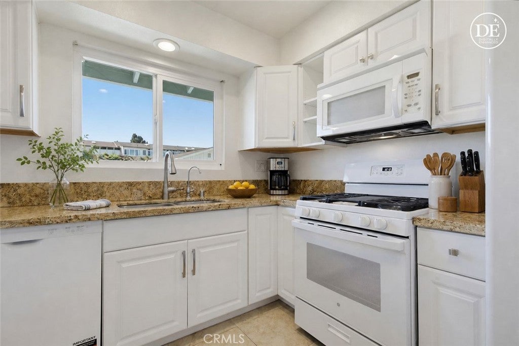 3615 Vista Bella 35