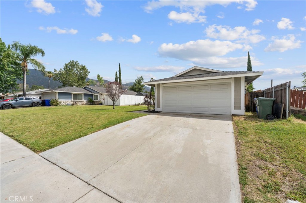 4259 N 4th