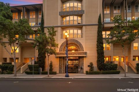 Photo of 301 W G St ST #321, San Diego, CA 92101 (MLS # PTP2604343)