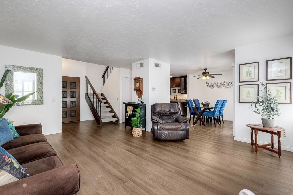 Photo of 1122 Via Loma Vis Vis, El Cajon, CA 92019 (MLS # 250043669SD)