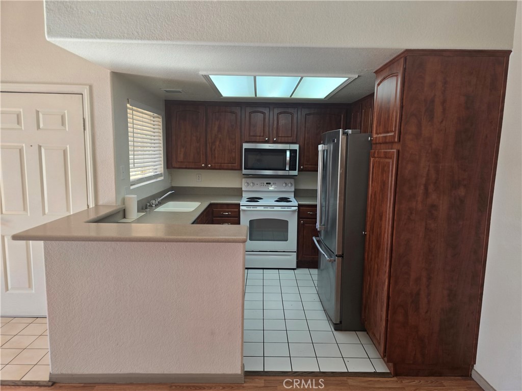 42140 Lyndie Lane 24