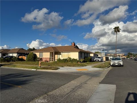 Photo of 12702 Woodland Ln, Garden Grove, CA 92840 (MLS # OC26095597)