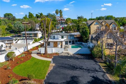 Photo of 12852 Fairhaven Ext, Santa Ana, CA 92705 (MLS # TR26020962)