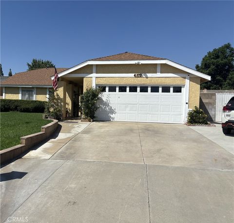 Photo of 4872 Cambridge Avenue, San Bernardino, CA 92407 (MLS # CV25194067)