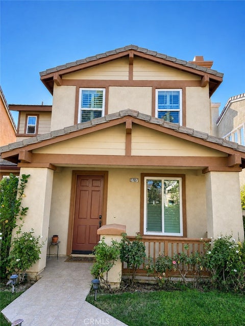 Photo of 27657 Sunny Creek DR, Valencia, CA 91354 (MLS # SR26189049)