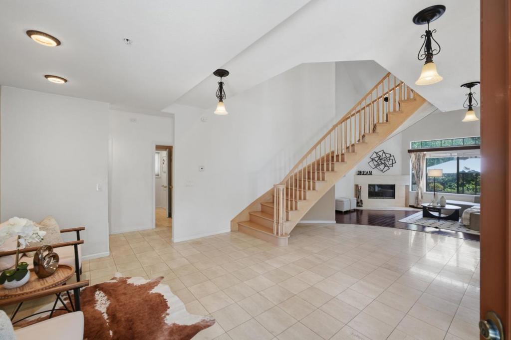 4439 Esta Lane