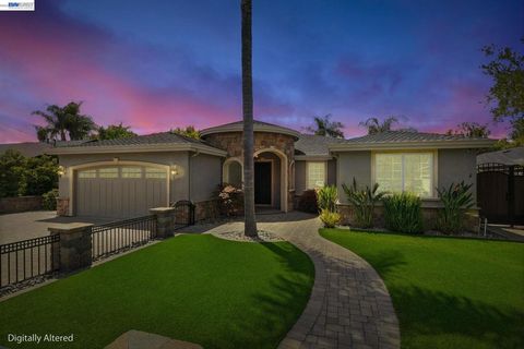 Photo of 201 Westridge Dr DR, Santa Clara, CA 95050 (MLS # 41134238)