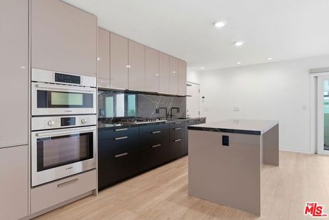 Photo of 1233 N Laurel Avenue #109, West Hollywood, CA 90046 (MLS # 26660263)