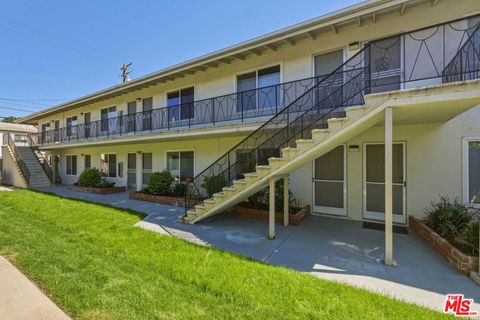Photo of 1427 9th Street #H, Santa Monica, CA 90401 (MLS # 26661735)
