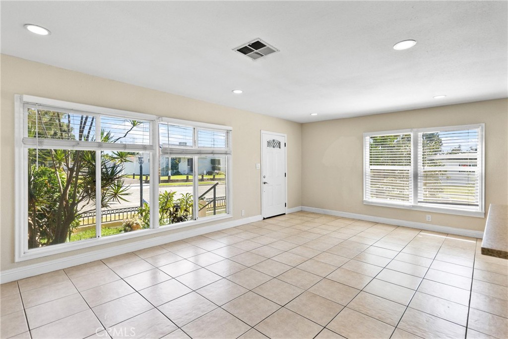 9848 La Docena Ln