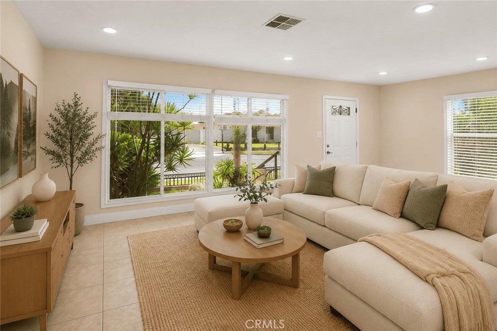 9848 La Docena Ln