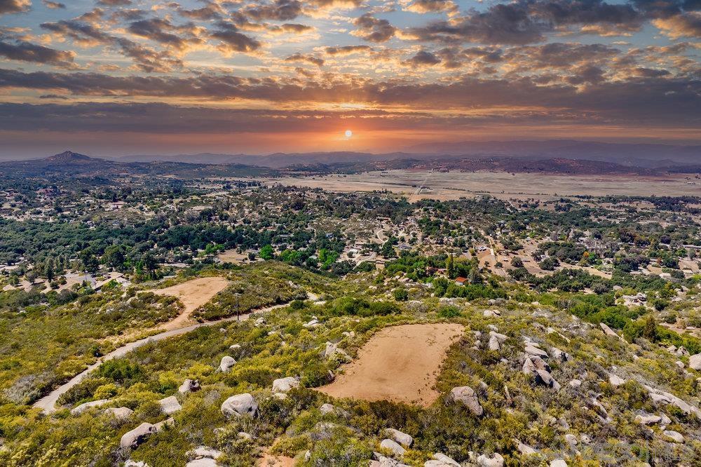 16303 Via Penasco, Ramona, CA 92065