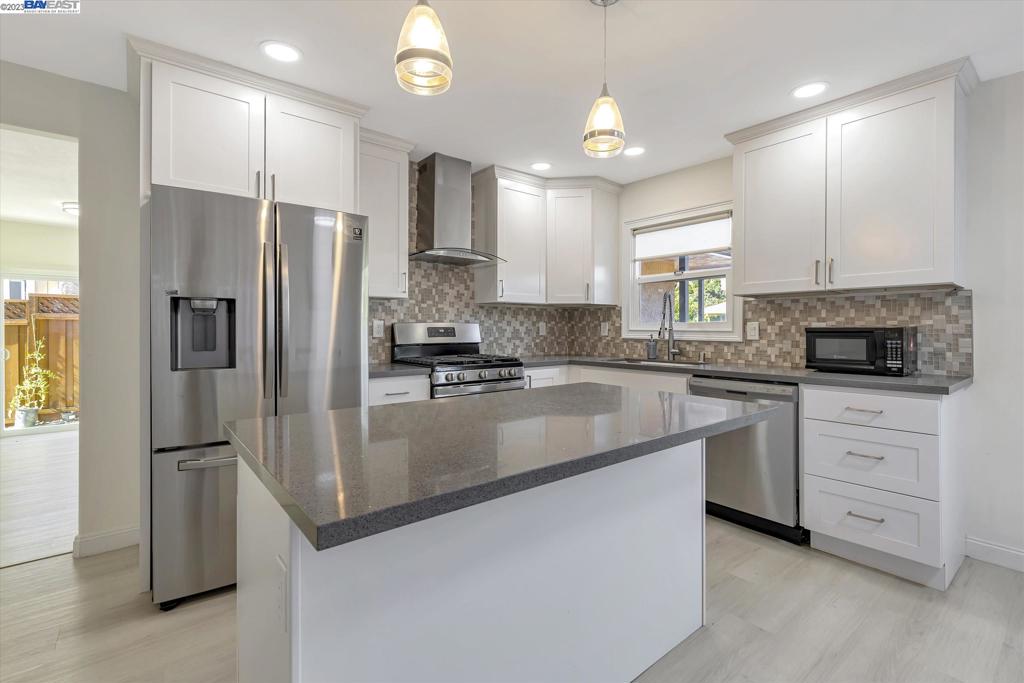 FAIRWAY - Residential