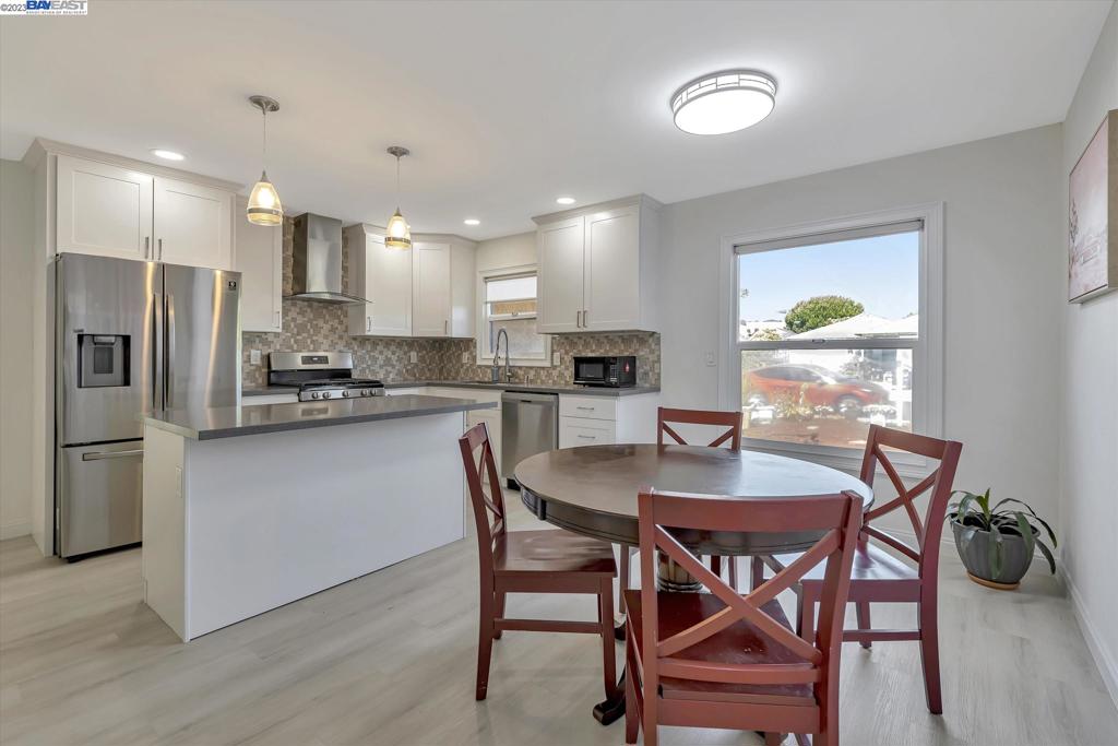 FAIRWAY - Residential