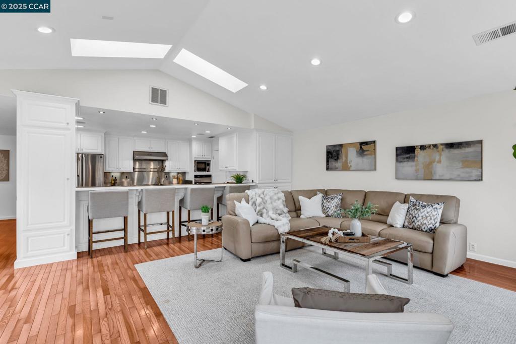 PLEASANT HEIGHTS - Residential