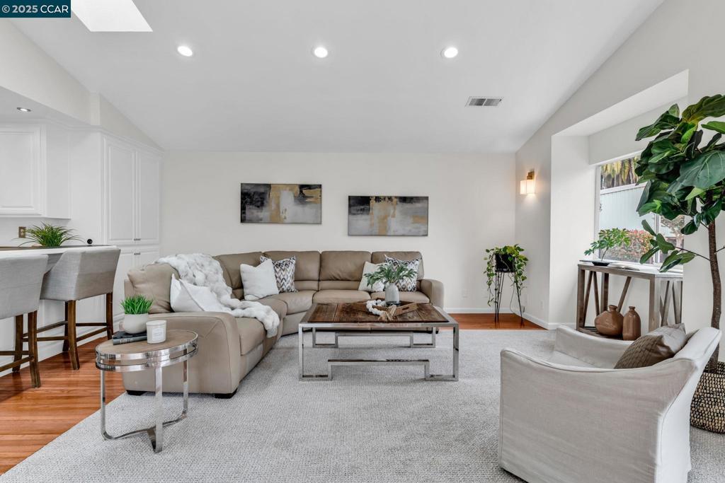 PLEASANT HEIGHTS - Residential