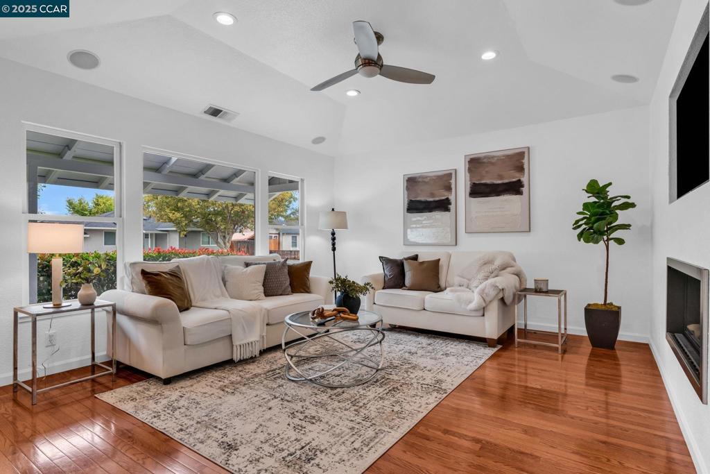 PLEASANT HEIGHTS - Residential