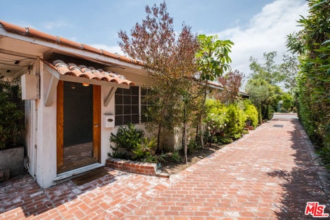 Photo of 1405 OCEAN PARK Boulevard #D, Santa Monica, CA 90405 (MLS # 26996215)