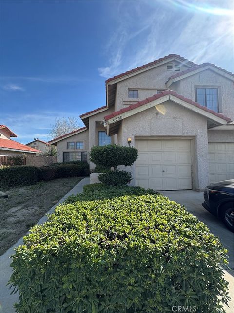 Photo of 5208 Opal Ave, Palmdale, CA 93552 (MLS # SR26066136)