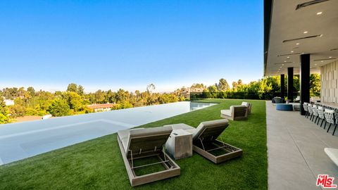 Photo of 1140 Summit Drive, Beverly Hills, CA 90210 (MLS # 25611539)