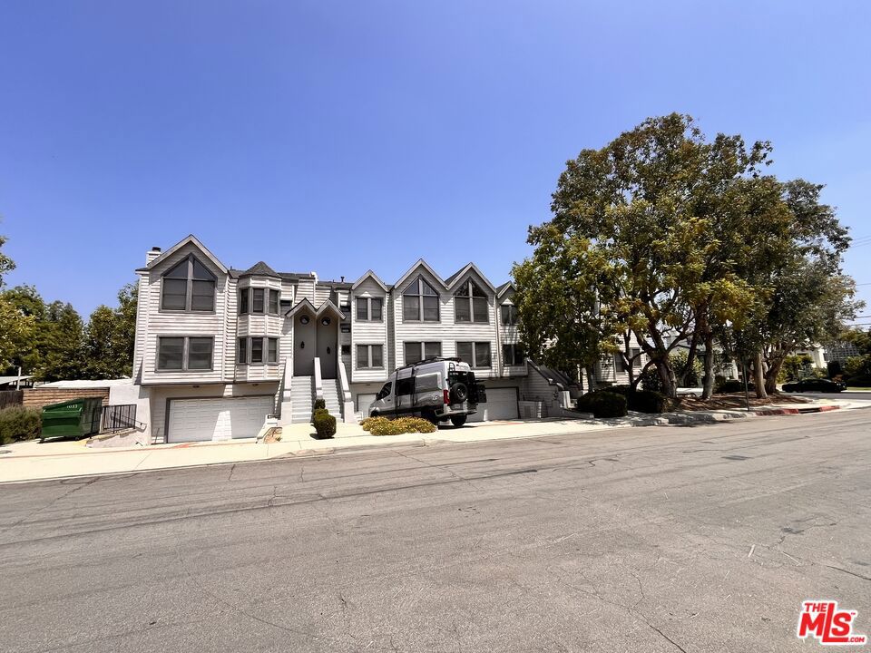 1033 La Cadena Ave 1,2,3,4