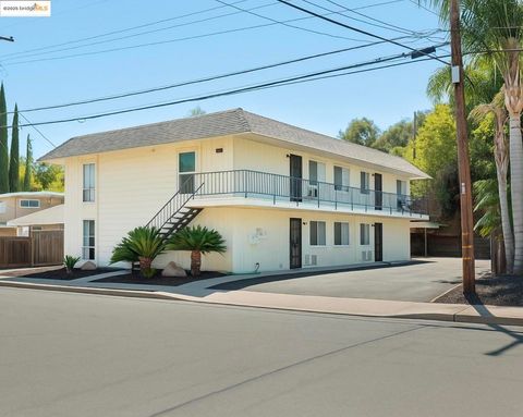 22 S Lake Dr Antioch CA 94509