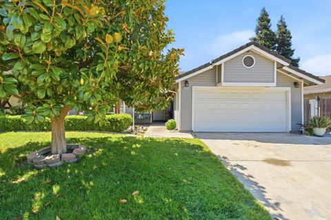 Photo of 4604 Endicott Dr DR, Salida, CA 95368 (MLS # ML82049909)
