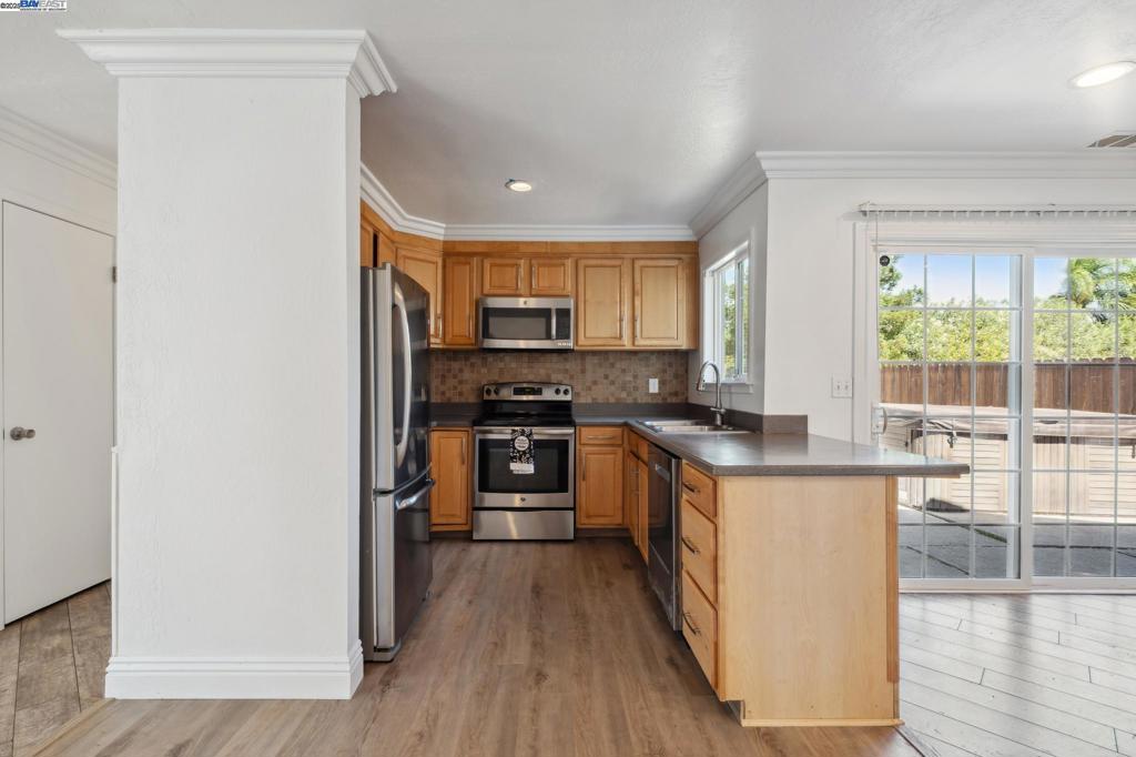 148 Spinnaker Way
