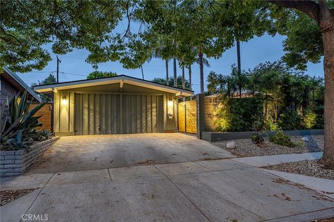 3109 Pattiz Avenue Long Beach CA 90808