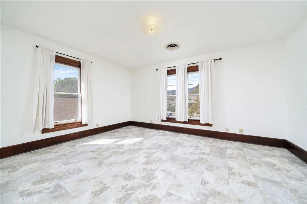 Highland, California 92346, United States, 4 Bedrooms Bedrooms, ,2 BathroomsBathrooms,Residential,Active,226858