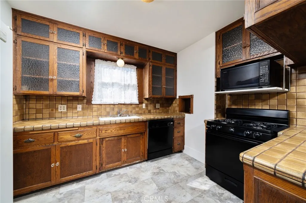 Highland, California 92346, United States, 4 Bedrooms Bedrooms, ,2 BathroomsBathrooms,Residential,Active,226858