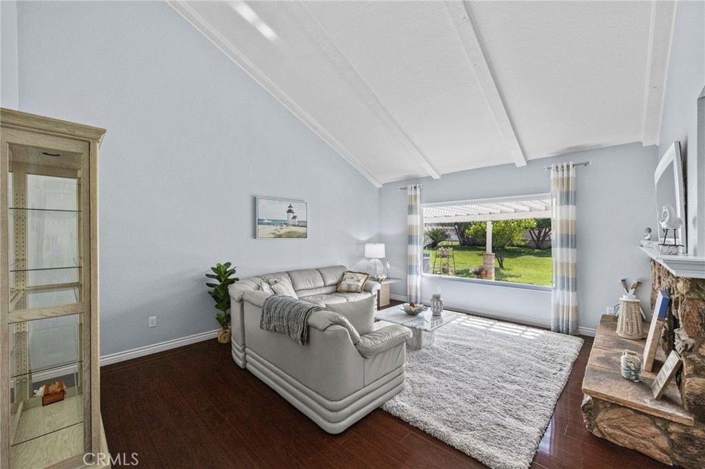 6055 Amethyst Avenue