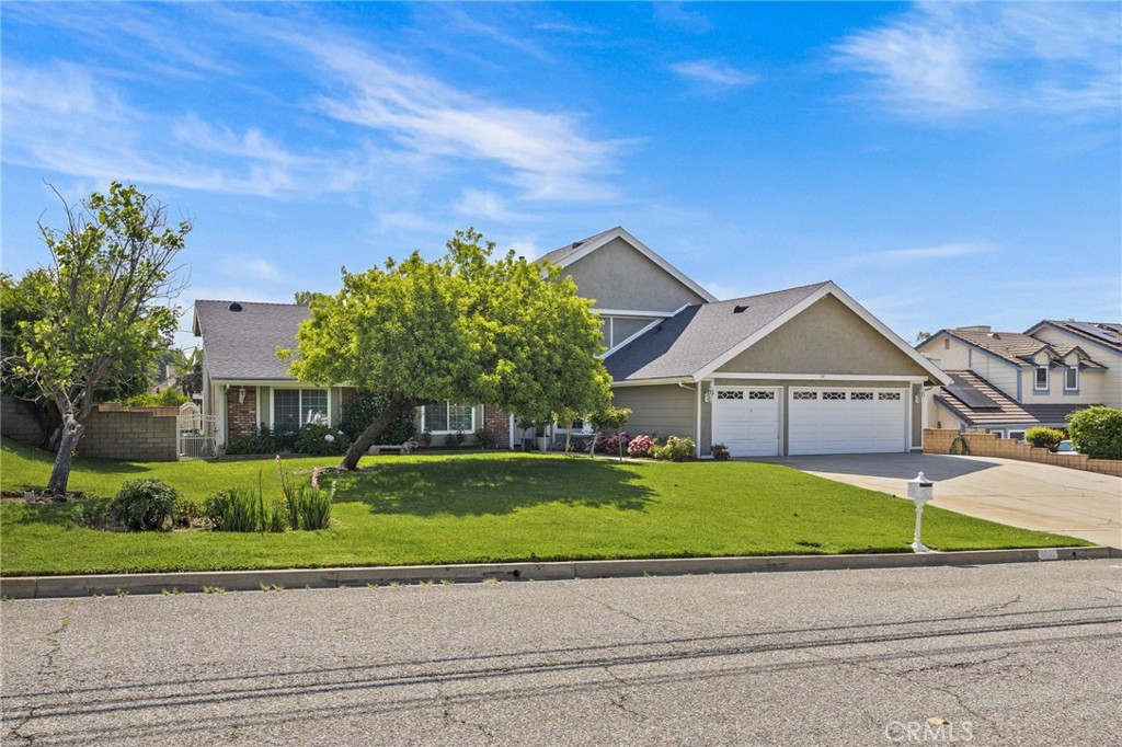 6055 Amethyst Avenue