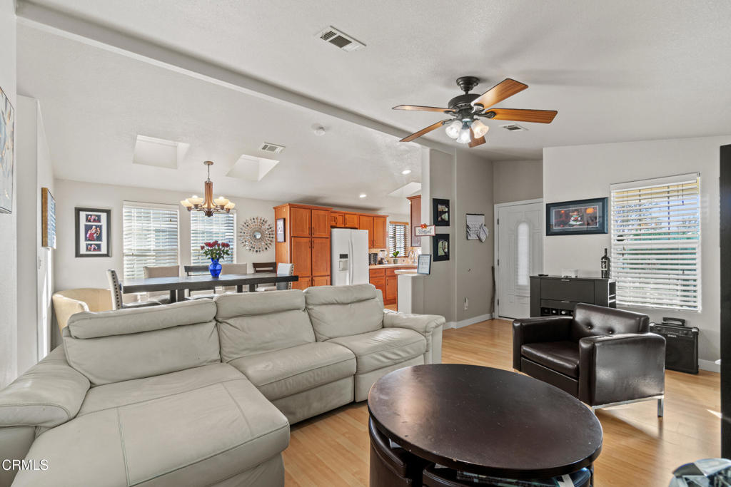 Lamplighter MHP - 0451 - Manufactured In Park