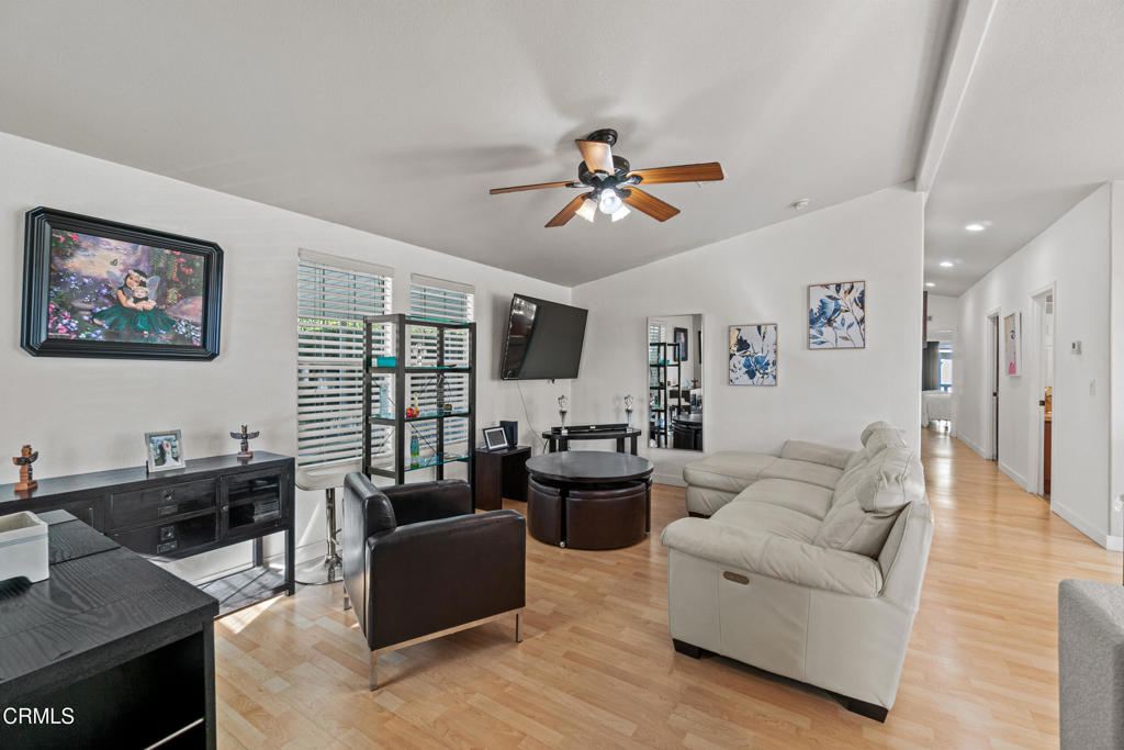 Lamplighter MHP - 0451 - Manufactured In Park