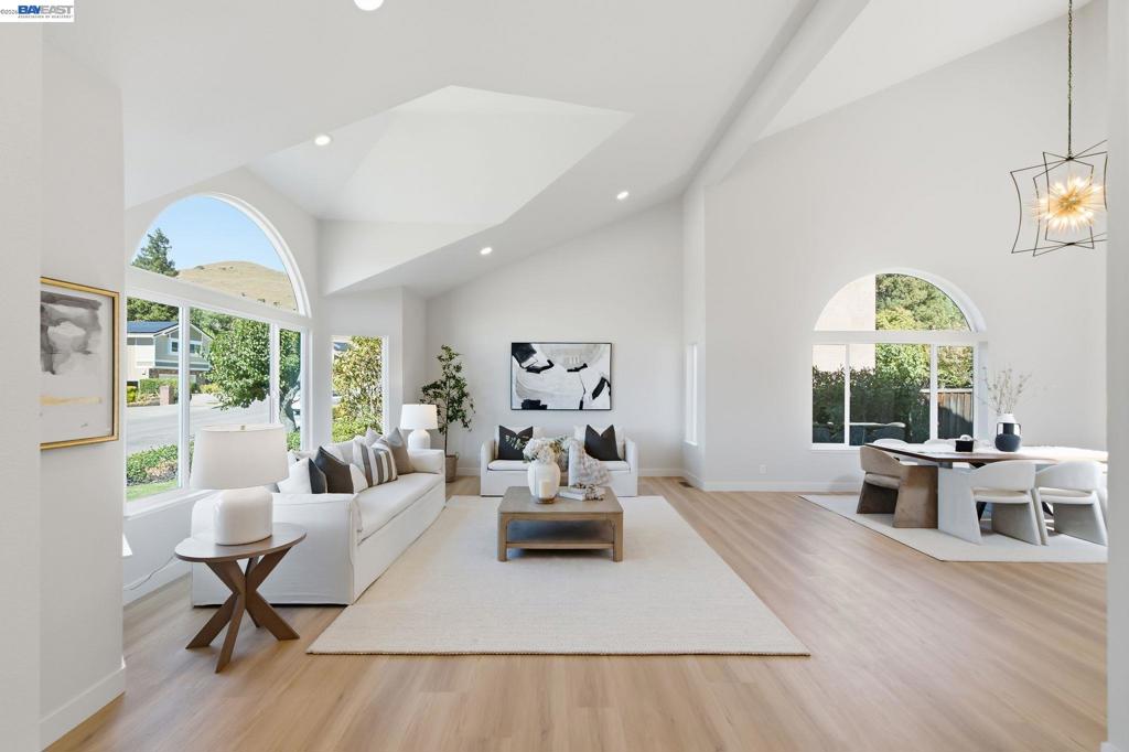 47 Palacio Ct