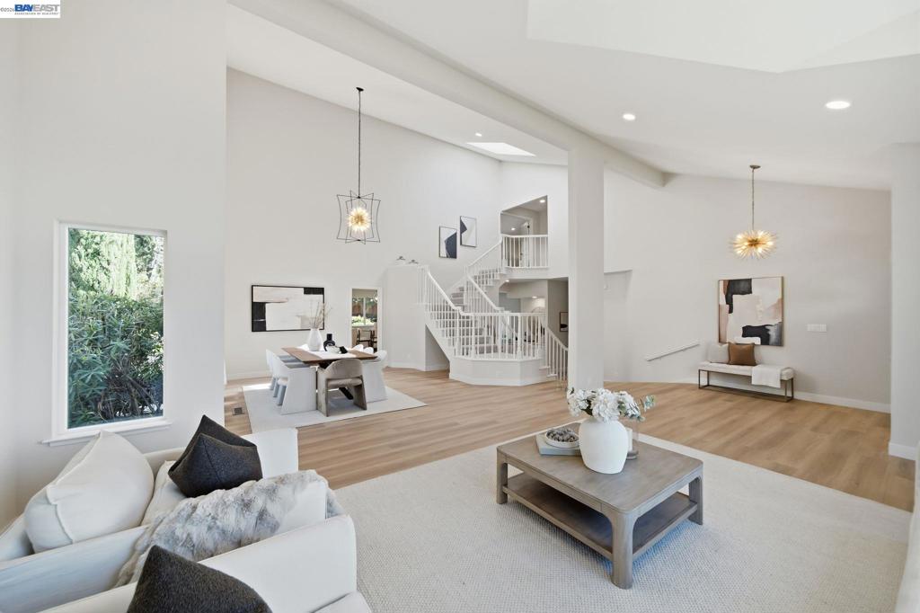 47 Palacio Ct
