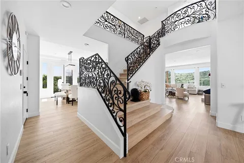 MLS: OC26119837