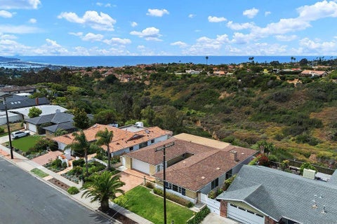 Photo of 5942 Sagebrush Rd RD, La Jolla, CA 92037 (MLS # 260019059SD)