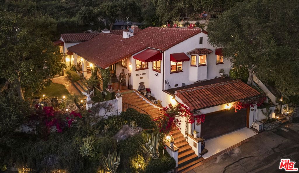 Photo of 3290 Buckingham Road, Glendale, CA 91206 (MLS # 26668125)