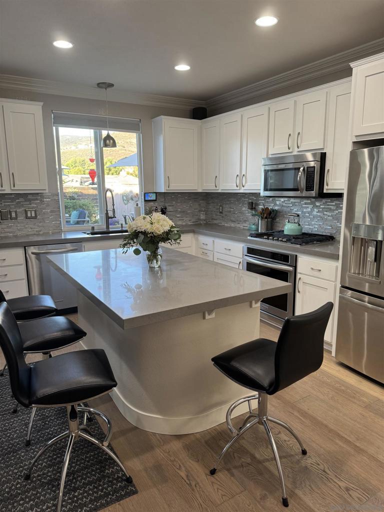 1456 Golden Sunset Dr.