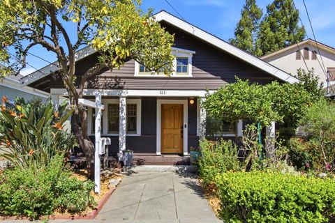 Photo of 531 Brooks Avenue, San Jose, CA 95125 (MLS # ML82037832)