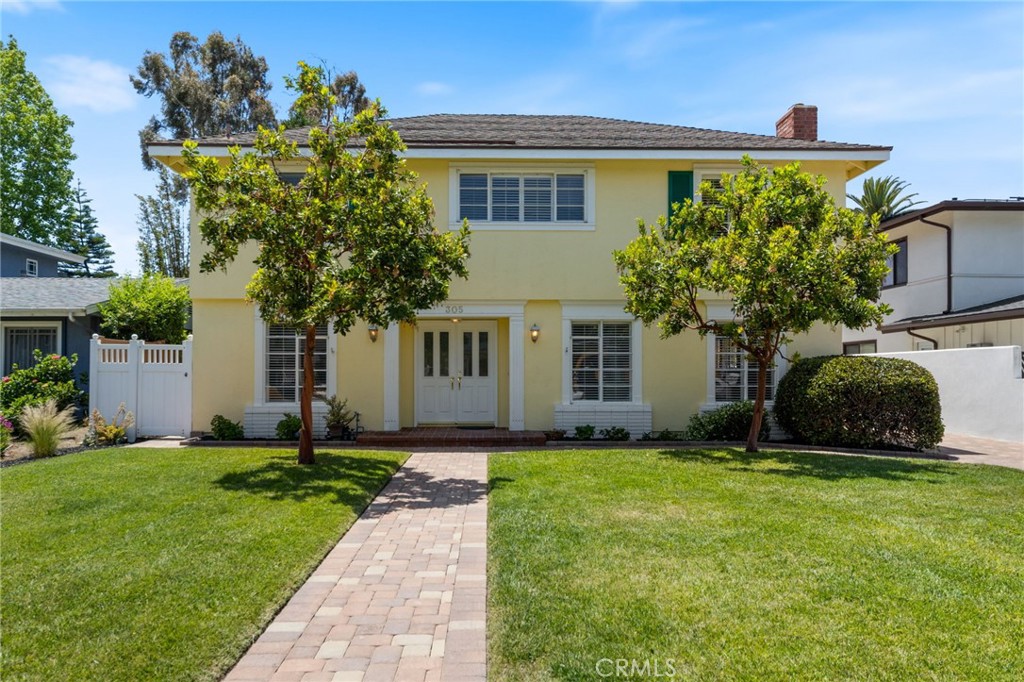 305 Robin Hood Lane