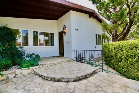 Photo of 22148 Welby Way, Woodland Hills, CA 91303 (MLS # SR25272992)