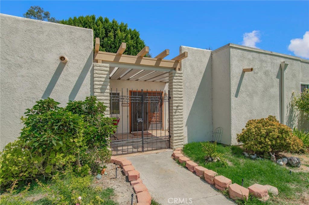 Photo of 2363 Via Mariposa E #C, Laguna Woods, CA 92637 (MLS # OC26173137)