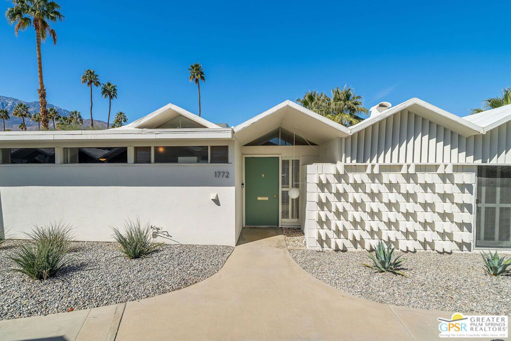 Photo of 1772 S Araby Drive, Palm Springs, CA 92264 (MLS # 25594139PS)