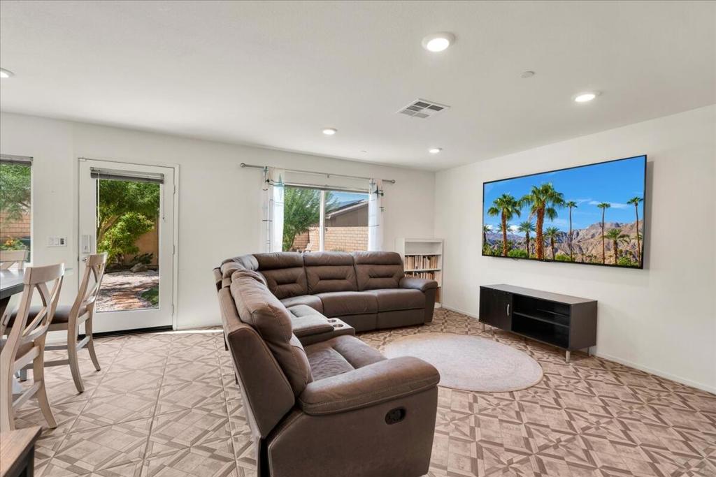 67566 Rio Vista Drive